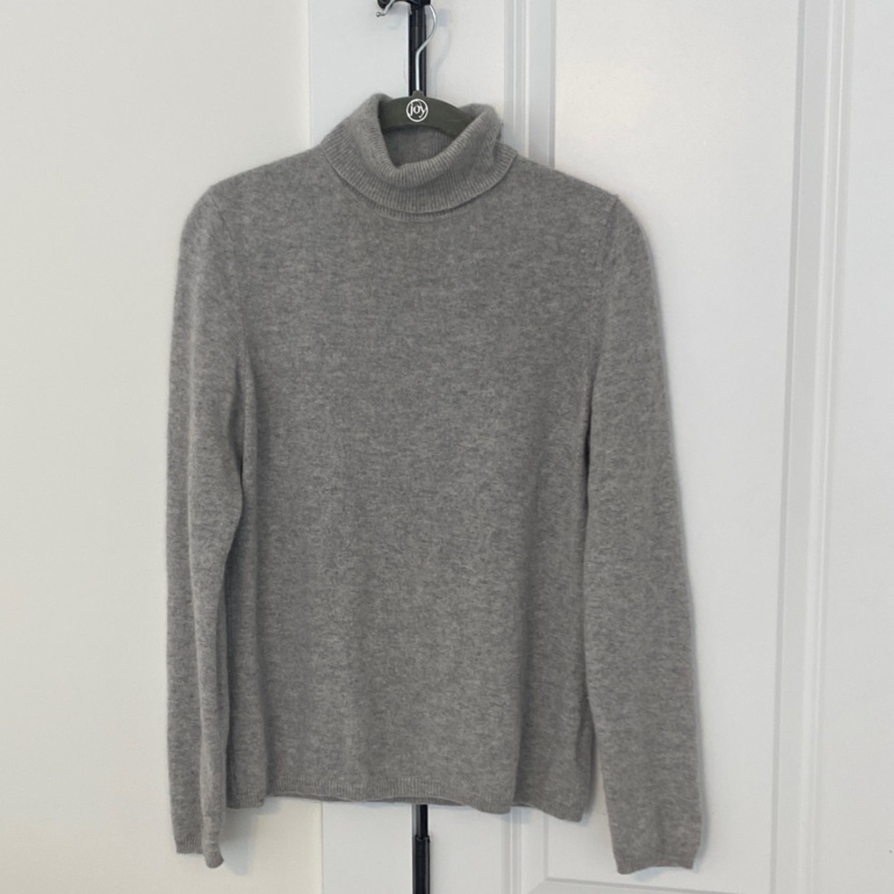 Grey Cashmere Turtleneck Sweater